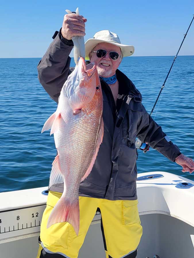 How to Choose Between Nearshore and Offshore Fishing Charters